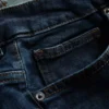 Jeans med middels høy midje og rette ben