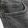 Jeans med middels høy midje og rette ben
