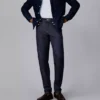Jeans med middels høy midje og smal passform