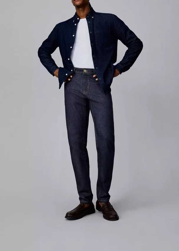 Jeans med middels høy midje og smal passform
