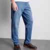 Jeans med middels høy midje og smal passform