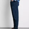 Jeans med middels høy midje og smal passform