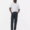 Jeans med middels høy midje og smal passform