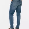 Jeans med middels høy midje og smal passform