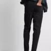 Jeans med middels høy midje og smal passform