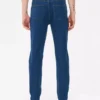 Jeans med middels høy midje og smal passform
