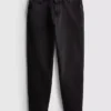Jeans med middels høy midje og smal passform
