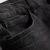 Jeans med middels høy midje og smal passform