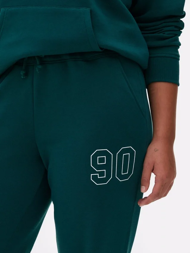 Joggebukse med mansjetter og trykk