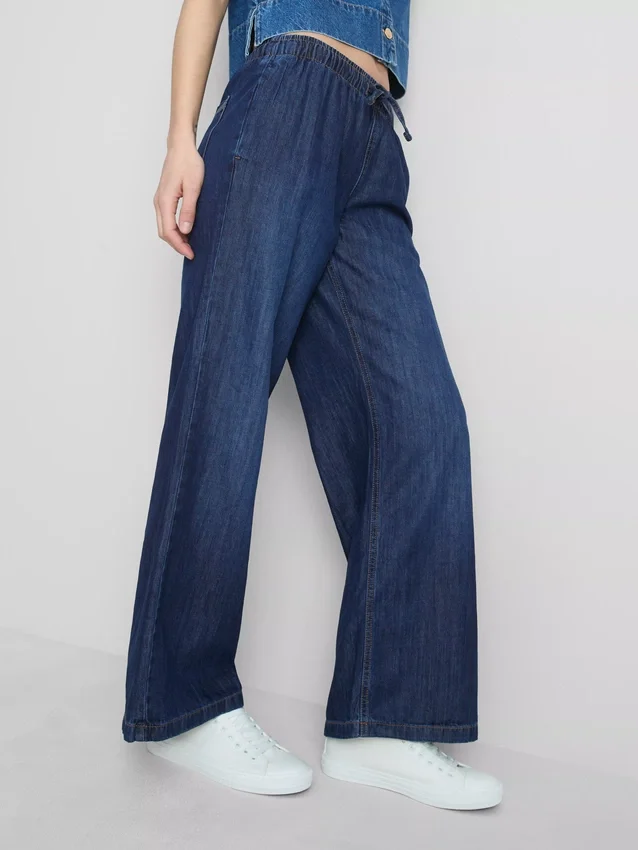 Joggebukser i denim med rette ben