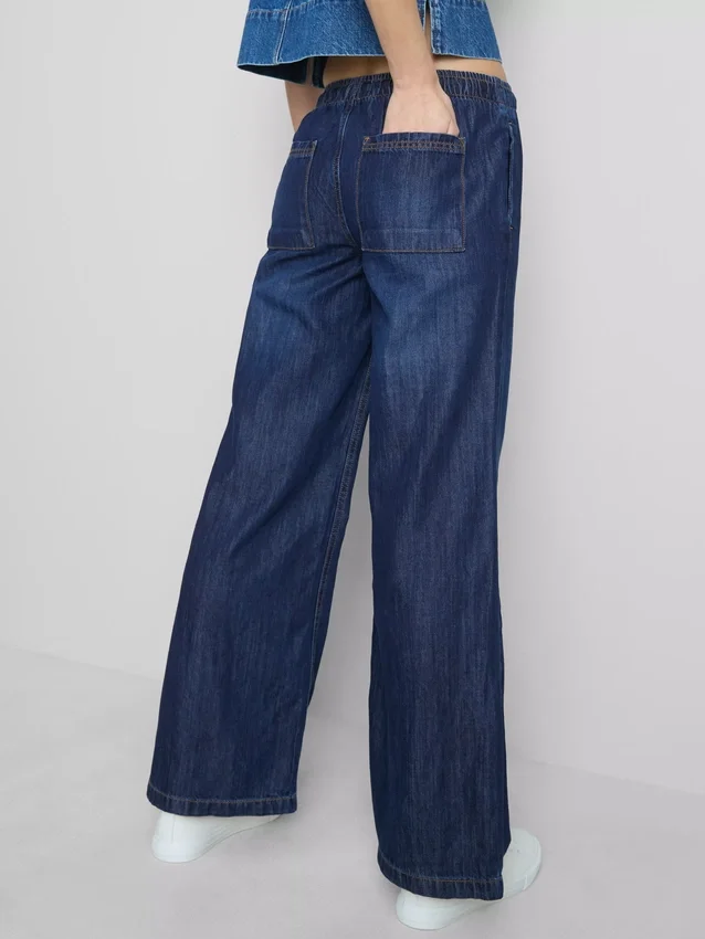 Joggebukser i denim med rette ben