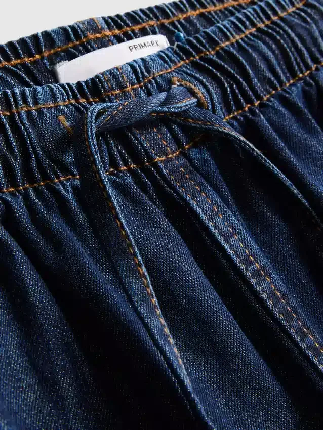 Joggebukser i denim med rette ben