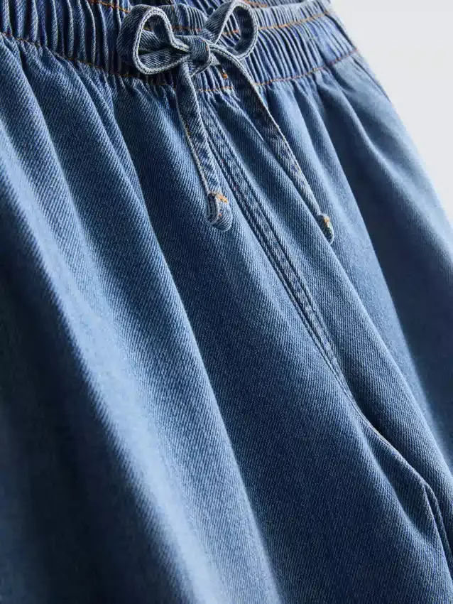 Joggebukser i denim med rette ben