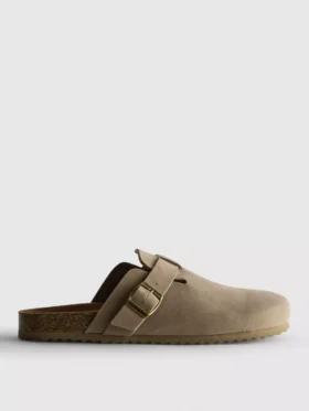 Klog-sandaler med spenne