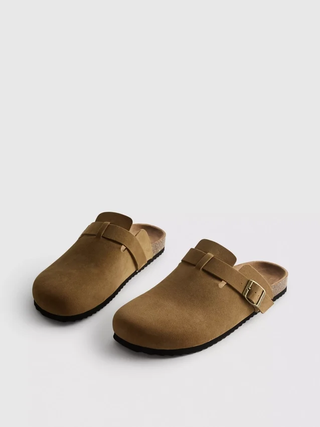 Klog-sandaler med spenne