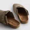 Klog-sandaler med spenne