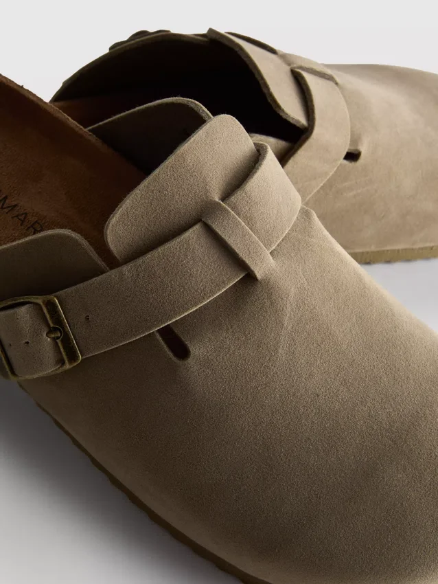 Klog-sandaler med spenne
