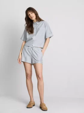 Kort, boksformet oxfordshorts med korte ermer