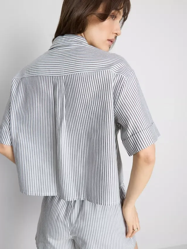 Kort, boksformet oxfordshorts med korte ermer
