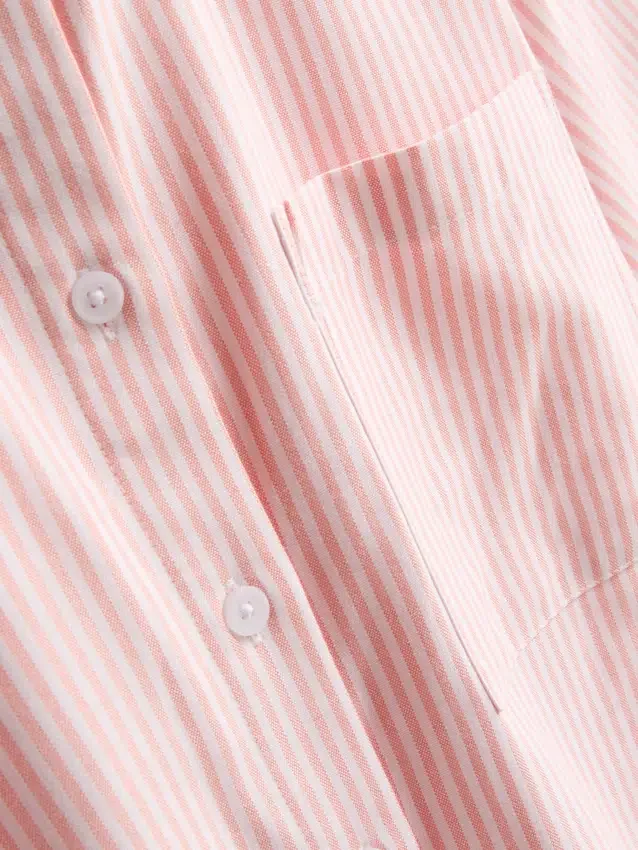 Kort, boksformet oxfordshorts med korte ermer
