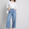 Korte jeans i denim med vide ben
