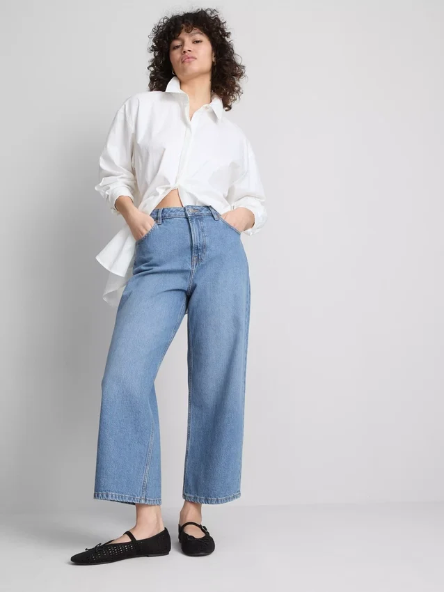 Korte jeans i denim med vide ben