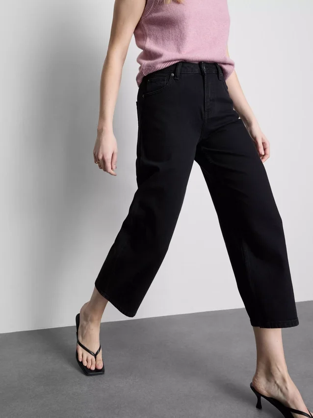 Korte jeans i denim med vide ben