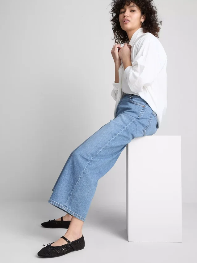 Korte jeans i denim med vide ben