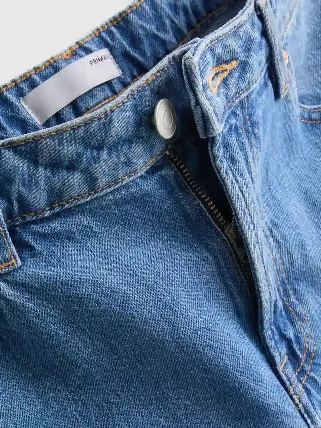 Korte jeans i denim med vide ben