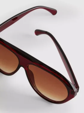 Kraftige solbriller i aviator-stil