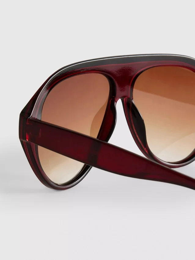Kraftige solbriller i aviator-stil