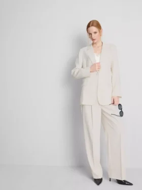 Lila blazer med én rad knapper