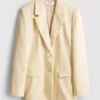 Lila blazer med én rad knapper