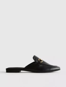 Loafers i imitert skinn med snaffle-bit-spenner