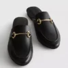 Loafers i imitert skinn med snaffle-bit-spenner