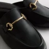 Loafers i imitert skinn med snaffle-bit-spenner