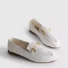 Loafers i kunstlær med laserskåret snaffle-bit