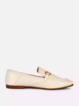 Loafers i kunstlær med snaffle-detaljer