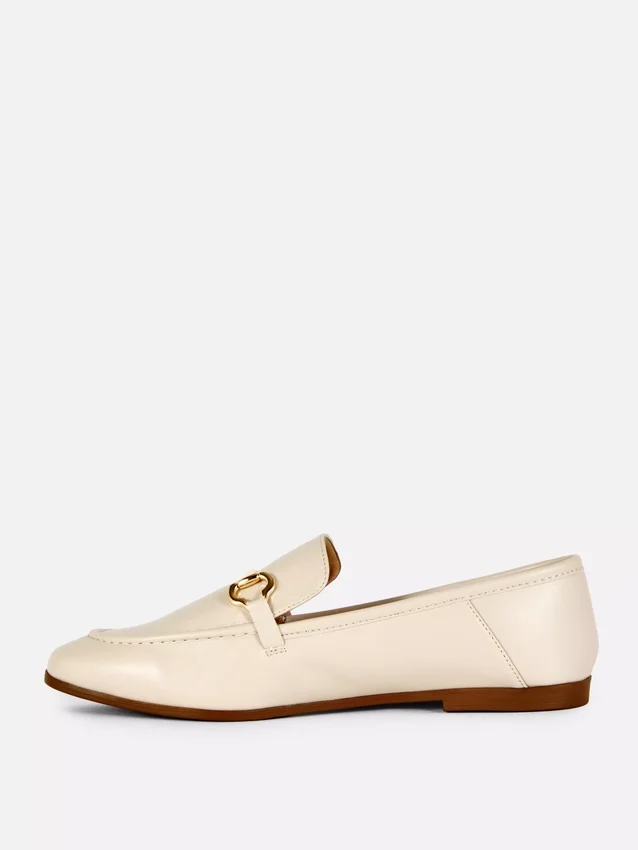Loafers i kunstlær med snaffle-detaljer
