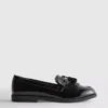 Loafers med bred passform i lakkskinn