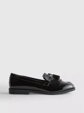 Loafers med bred passform i lakkskinn