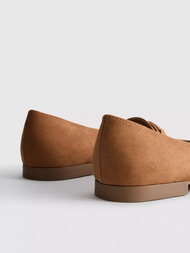 Loafers med bred passform og lav vrist