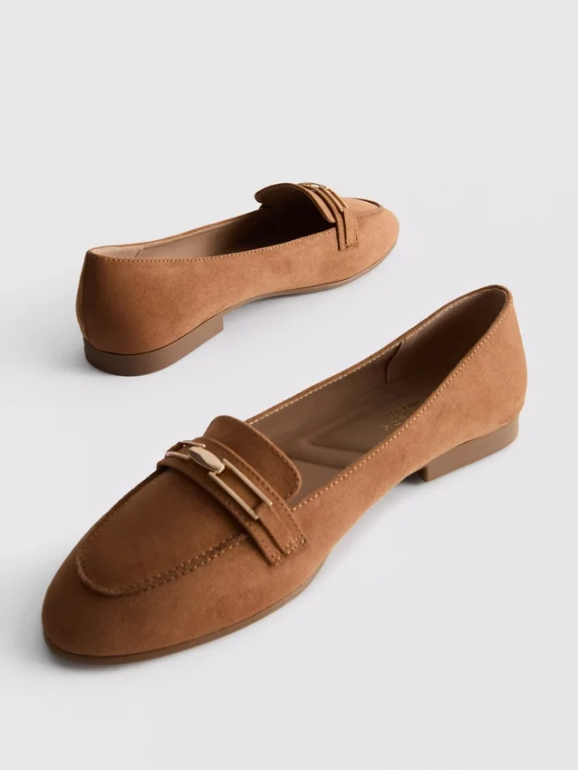 Loafers med bred passform og lav vrist