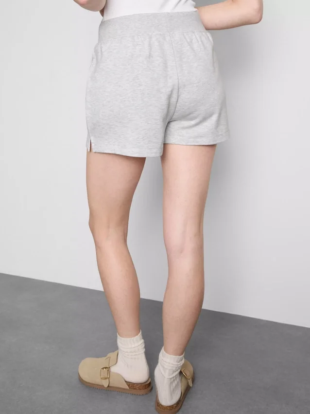 Loungeshorts i bomull med splittet kant