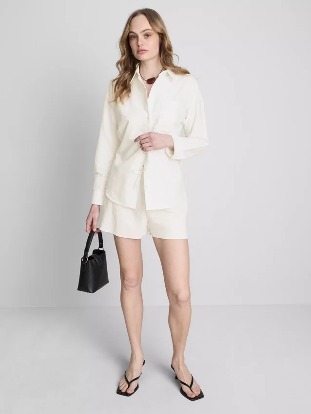 Løse shorts med snøring
