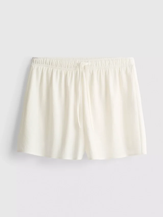 Løse shorts med snøring