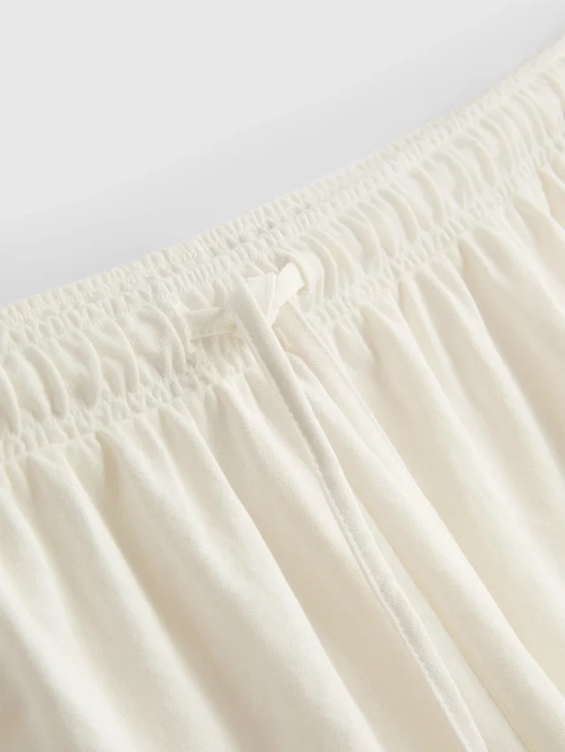 Løse shorts med snøring