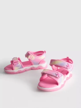 Lysende trekker-sandaler
