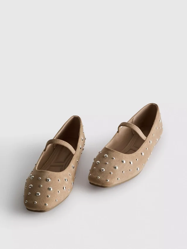 Mary Janes med nitter