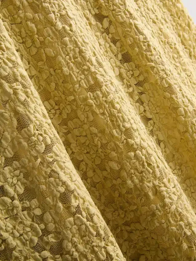 Maxikjole i elastisk blonder